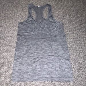 Womens lululemon tank